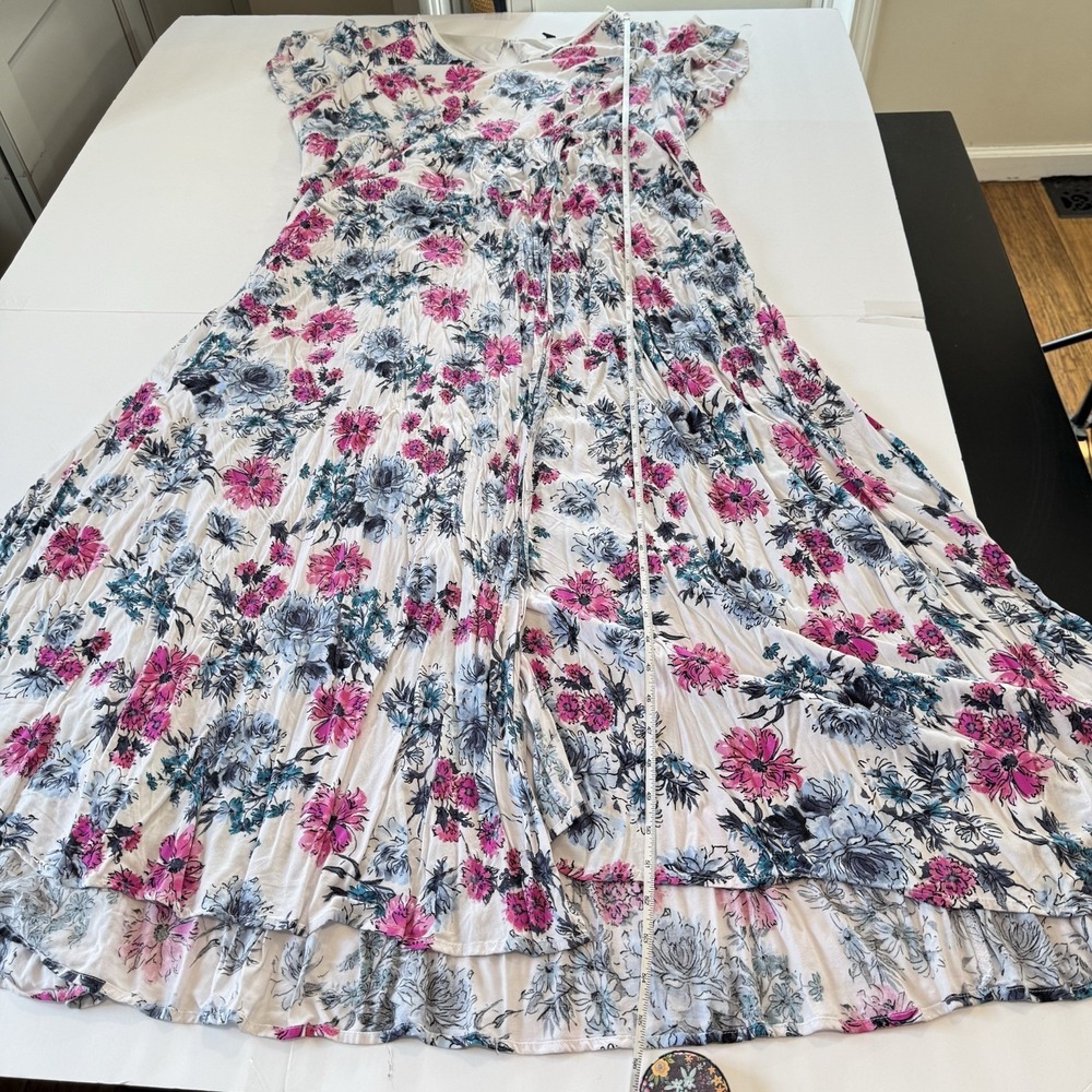 Torrid Colorful Floral Challis Wrap Maxi Dress Feminine Romantic Flowy Size 3X - Picture 8 of 9